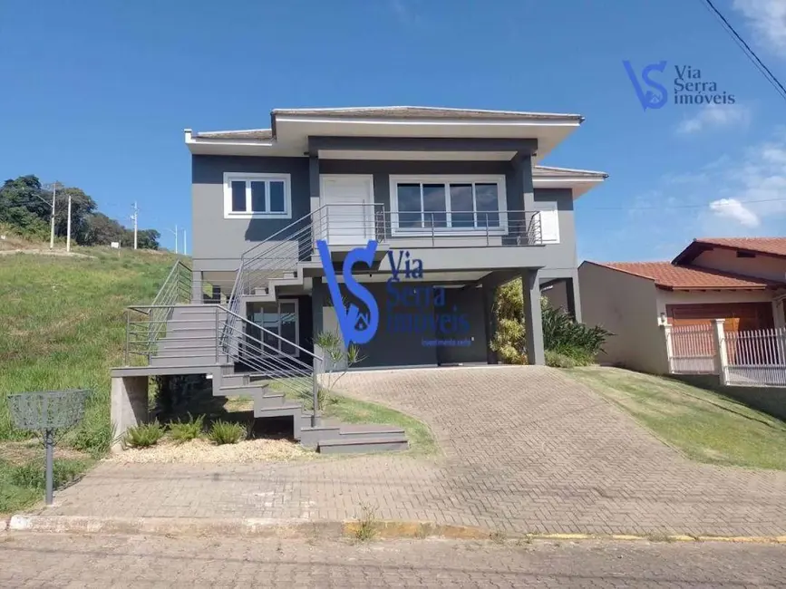 Foto 2 de Casa com 3 quartos à venda e para alugar, 455m2 em Igrejinha - RS