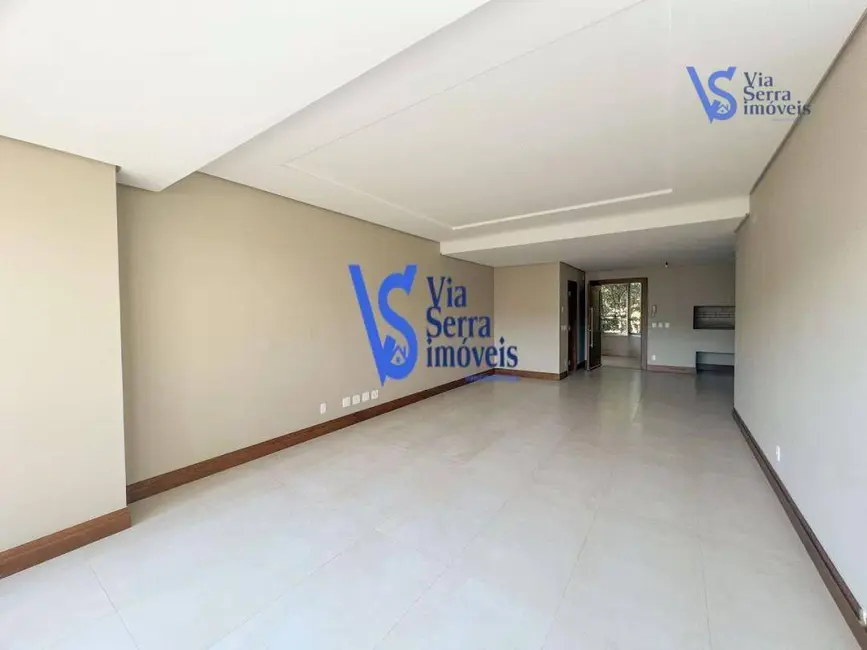 Apartamento com 3 quartos à venda, 216m2 em Centro, Gramado - RS - imagem 4 Foto 4 de Apartamento com 3 quartos à venda, 216m2 em Centro, Gramado - RS