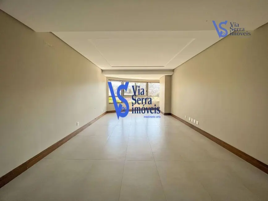 Apartamento com 3 quartos à venda, 216m2 em Centro, Gramado - RS - imagem 8 Foto 8 de Apartamento com 3 quartos à venda, 216m2 em Centro, Gramado - RS