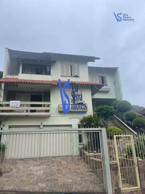 Casa com 4 quartos à venda, 456m2 em Centro, Igrejinha - RS - imagem 1 Foto 1 de Casa com 4 quartos à venda, 456m2 em Centro, Igrejinha - RS