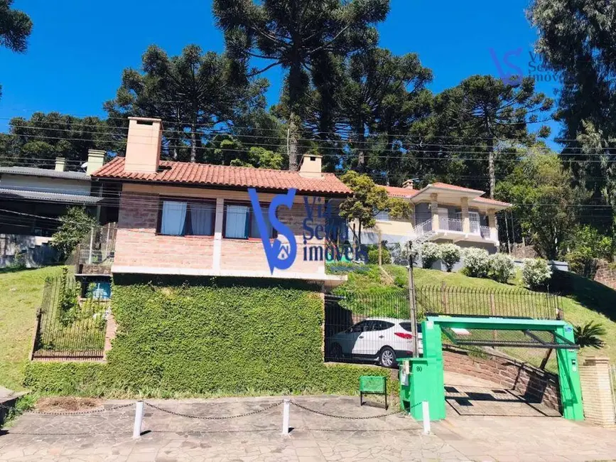 Foto 1 de Casa com 3 quartos à venda, 711m2 em Centro, Canela - RS