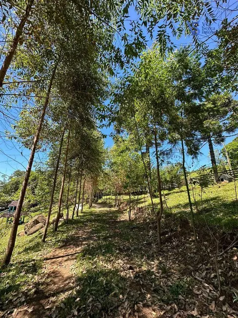 Sítio / Rancho com 3 quartos à venda, 30000m2 em Igrejinha - RS - imagem 1 Foto 1 de Sítio / Rancho com 3 quartos à venda, 30000m2 em Igrejinha - RS