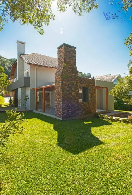 Casa de Condomínio com 4 quartos à venda, 1121m2 em Gramado - RS - imagem 9 Foto 9 de Casa de Condomínio com 4 quartos à venda, 1121m2 em Gramado - RS