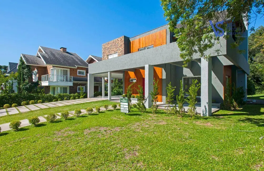 Casa de Condomínio com 4 quartos à venda, 1121m2 em Gramado - RS - imagem 5 Foto 5 de Casa de Condomínio com 4 quartos à venda, 1121m2 em Gramado - RS