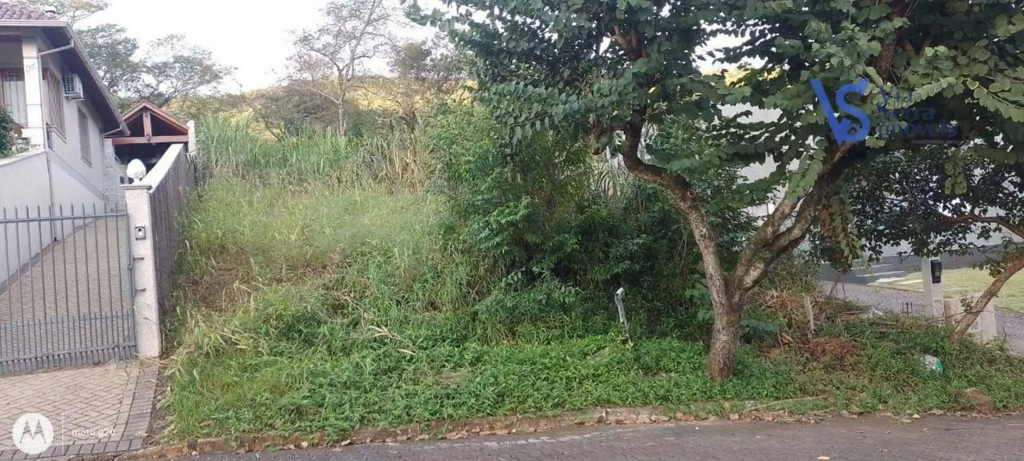 Foto 2 de Terreno / Lote à venda, 406m2 em Igrejinha - RS