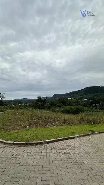 Foto 1 de Terreno / Lote à venda, 515m2 em Várzea Grande, Gramado - RS