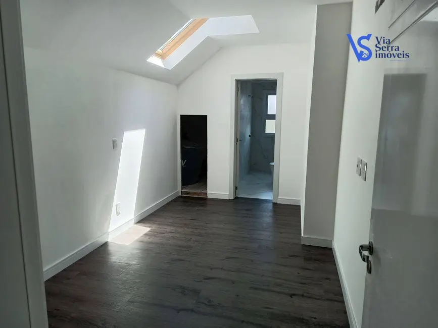 Foto 2 de Casa de Condomínio com 4 quartos à venda, 600m2 em Canela - RS