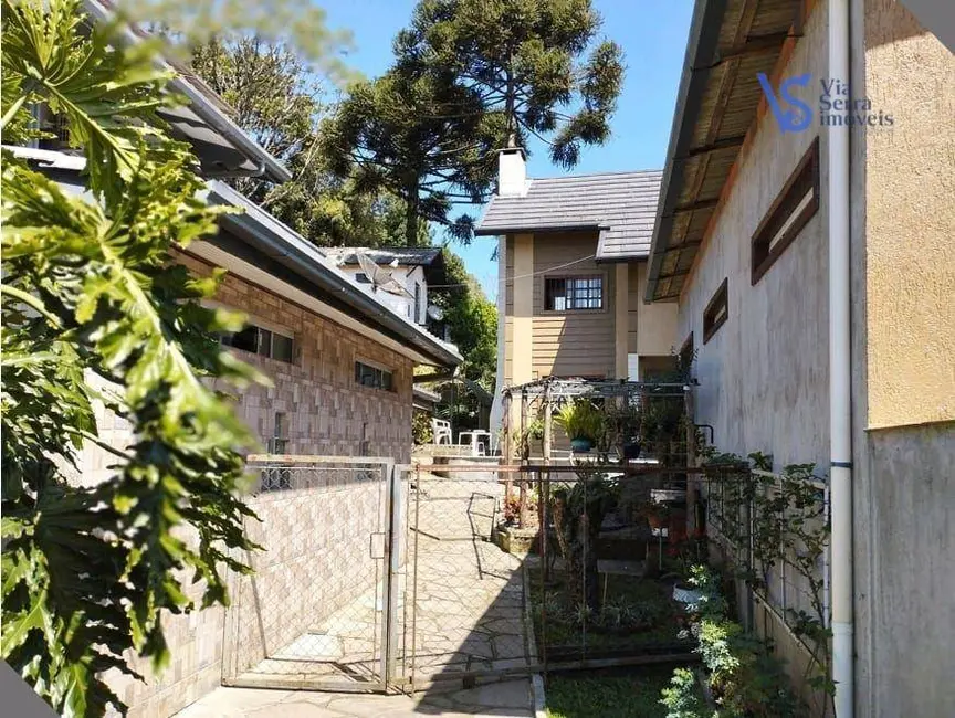 Foto 4 de Casa com 8 quartos à venda, 750m2 em Canela - RS