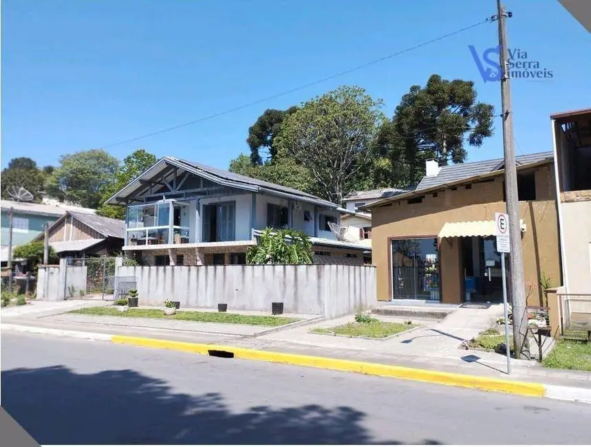 Foto 2 de Casa com 8 quartos à venda, 750m2 em Canela - RS
