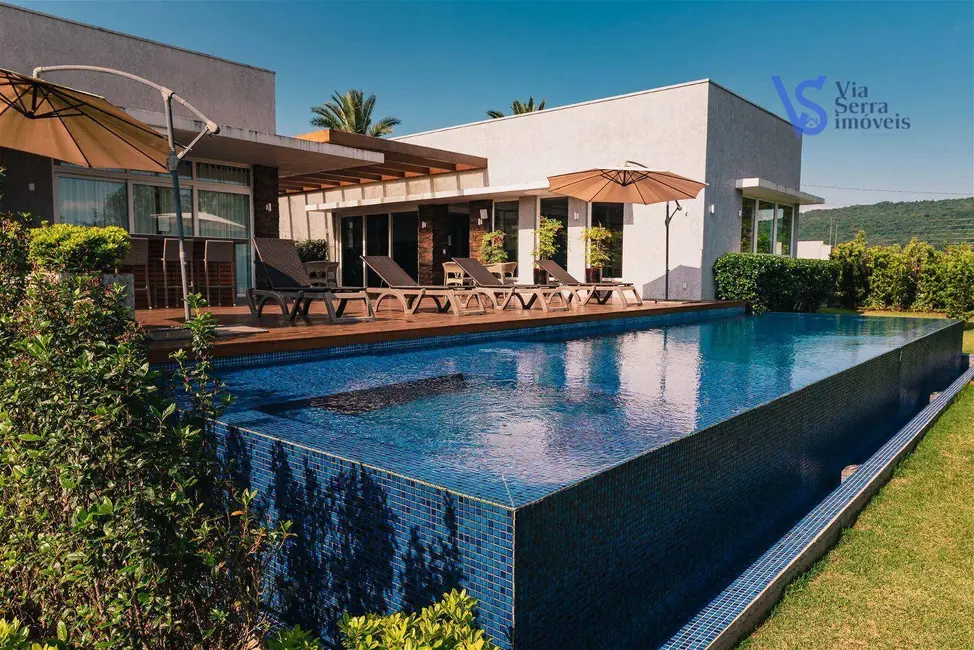 Foto 1 de Terreno / Lote à venda, 660m2 em Igrejinha - RS