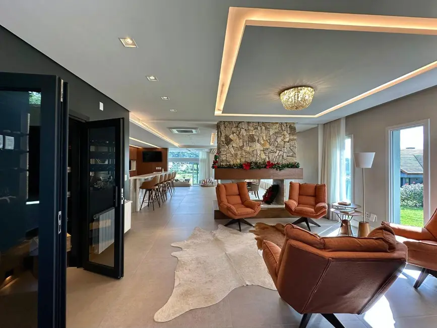 Foto 4 de Casa de Condomínio com 6 quartos à venda, 795m2 em Centro, Canela - RS