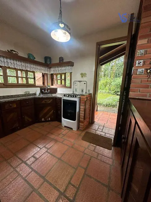 Casa com 3 quartos à venda, 1080m2 em Canela - RS - imagem 8 Foto 8 de Casa com 3 quartos à venda, 1080m2 em Canela - RS