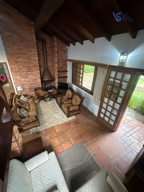 Casa com 3 quartos à venda, 1080m2 em Canela - RS - imagem 6 Foto 6 de Casa com 3 quartos à venda, 1080m2 em Canela - RS
