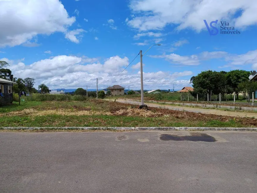 Foto 1 de Terreno / Lote à venda, 420m2 em Várzea Grande, Gramado - RS