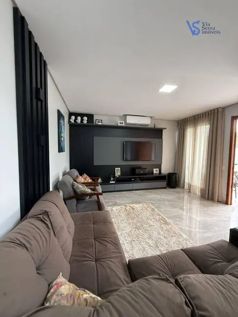 Foto 6 de Casa com 3 quartos à venda, 182m2 em Igrejinha - RS