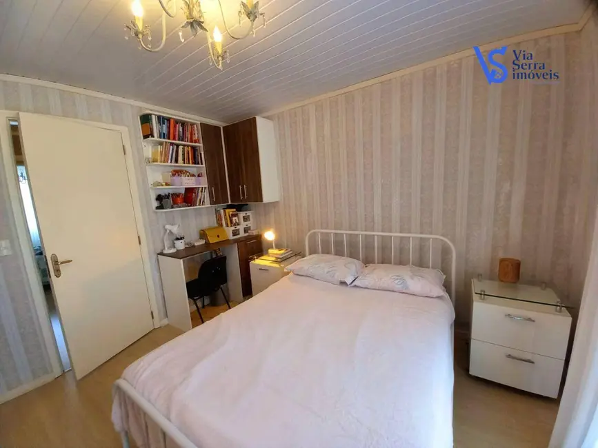 Casa com 2 quartos à venda, 1000m2 em Centro, Canela - RS - imagem 9 Foto 9 de Casa com 2 quartos à venda, 1000m2 em Centro, Canela - RS