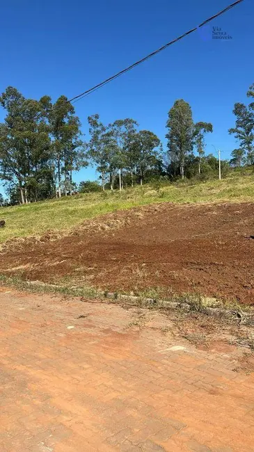 Foto 1 de Terreno / Lote à venda, 220m2 em Parobe - RS