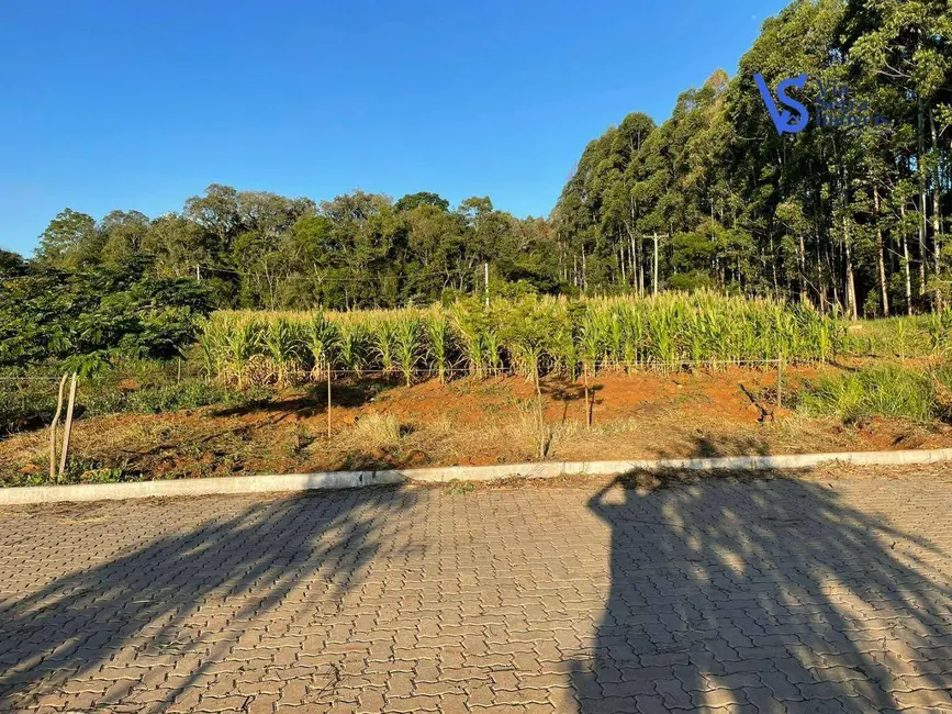 Foto 2 de Terreno / Lote à venda, 384m2 em Dois Irmaos - RS