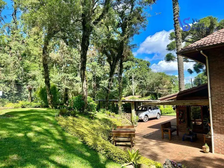 Casa com 3 quartos à venda, 1372m2 em Canela - RS - imagem 6 Foto 6 de Casa com 3 quartos à venda, 1372m2 em Canela - RS