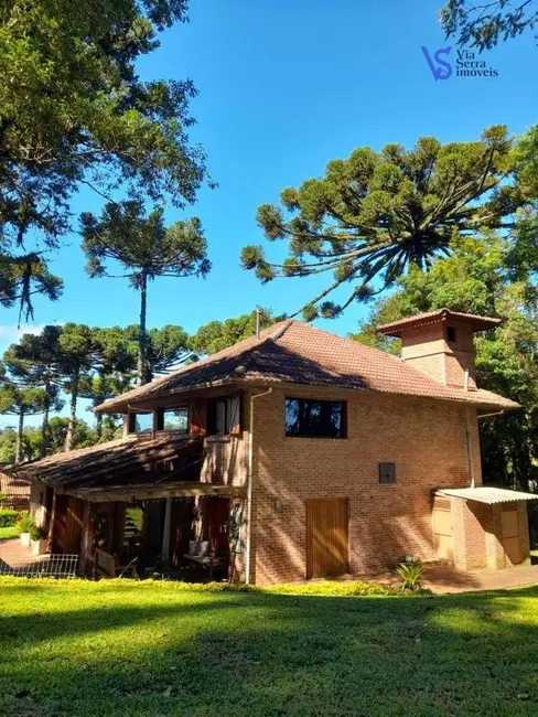 Casa com 3 quartos à venda, 1372m2 em Canela - RS - imagem 5 Foto 5 de Casa com 3 quartos à venda, 1372m2 em Canela - RS