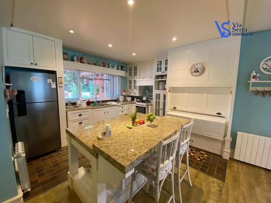 Foto 2 de Casa com 5 quartos à venda, 544m2 em Canela - RS