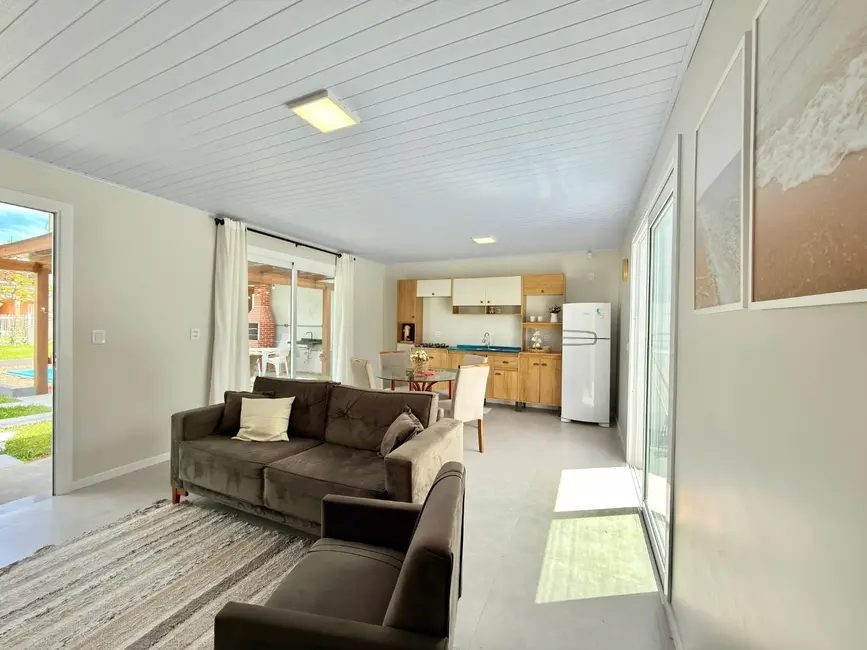 Foto 6 de Casa com 3 quartos à venda, 100m2 em Capao Da Canoa - RS