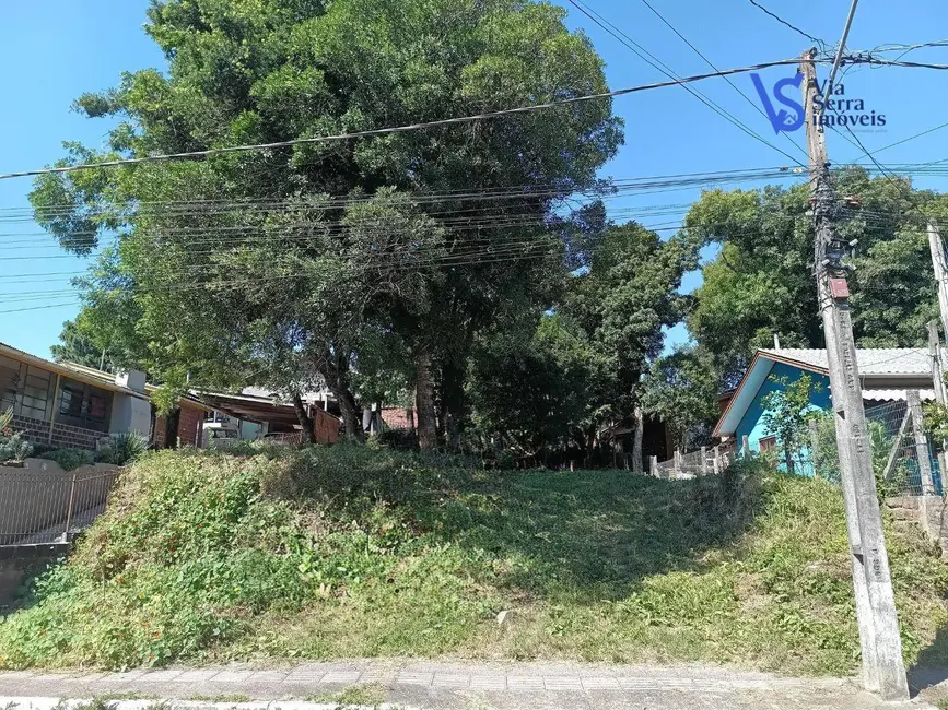 Foto 1 de Terreno / Lote à venda, 420m2 em Canela - RS