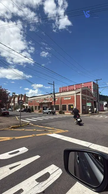 Foto 6 de Sala Comercial para alugar, 310m2 em Centro, Igrejinha - RS