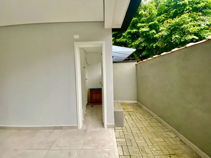 Foto 3 de Sobrado com 2 quartos à venda, 129m2 em Marapé, Santos - SP