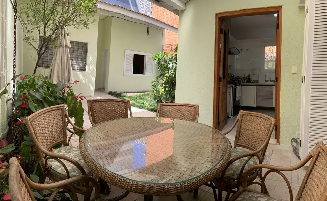 Foto 4 de Sobrado com 3 quartos à venda, 200m2 em Itaim Bibi, São Paulo - SP