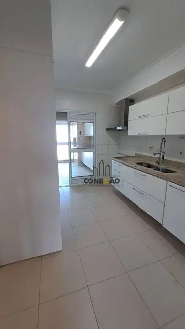 Apartamento com 4 quartos para alugar, 204m2 em Embaré, Santos - SP - imagem 7 Foto 7 de Apartamento com 4 quartos para alugar, 204m2 em Embaré, Santos - SP