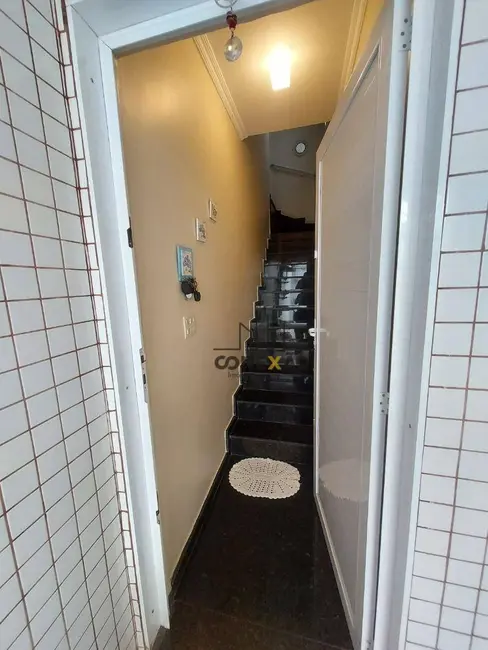 Sobrado com 4 quartos à venda, 240m2 em Embaré, Santos - SP - imagem 5 Foto 5 de Sobrado com 4 quartos à venda, 240m2 em Embaré, Santos - SP