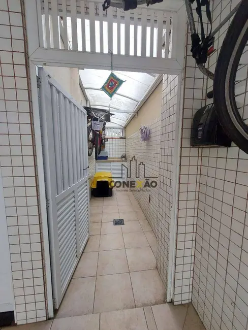 Sobrado com 4 quartos à venda, 240m2 em Embaré, Santos - SP - imagem 9 Foto 9 de Sobrado com 4 quartos à venda, 240m2 em Embaré, Santos - SP