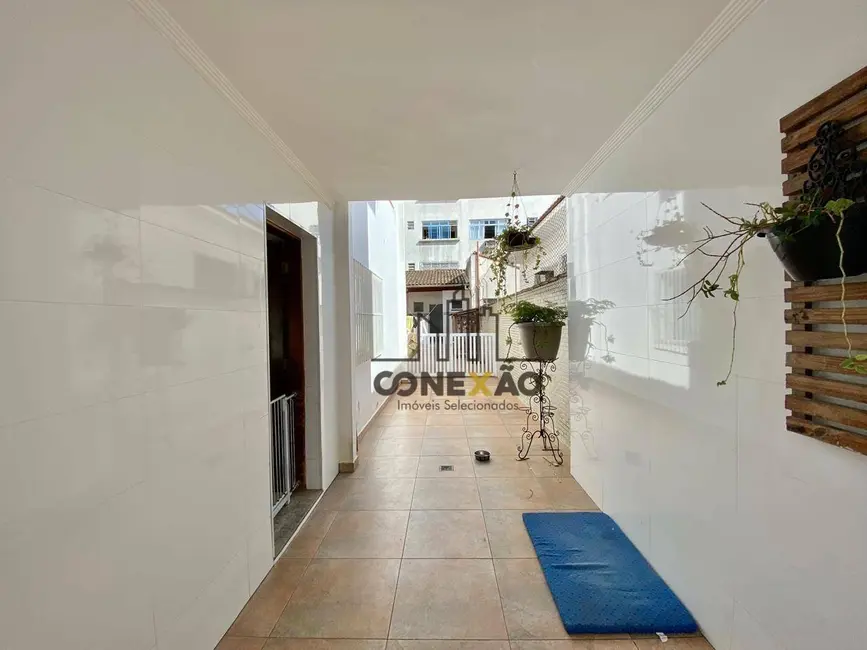 Sobrado com 3 quartos à venda, 300m2 em Ponta da Praia, Santos - SP - imagem 3 Foto 3 de Sobrado com 3 quartos à venda, 300m2 em Ponta da Praia, Santos - SP