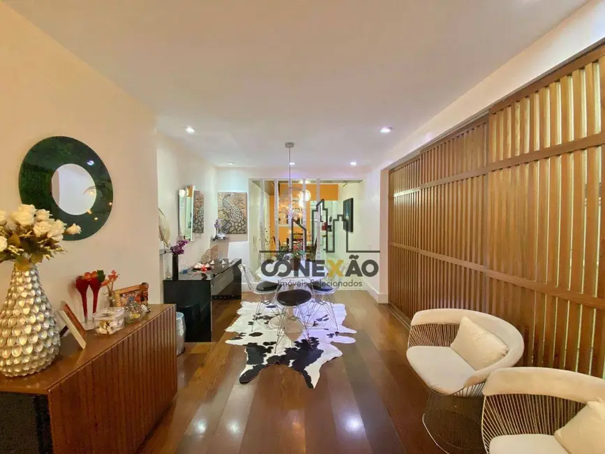 Apartamento com 3 quartos à venda, 220m2 em Pompéia, Santos - SP - imagem 2 Foto 2 de Apartamento com 3 quartos à venda, 220m2 em Pompéia, Santos - SP