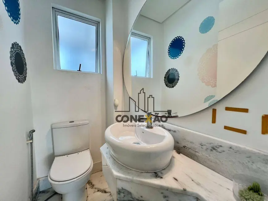 Apartamento com 3 quartos à venda e para alugar, 210m2 em Pompéia, Santos - SP - imagem 8 Foto 8 de Apartamento com 3 quartos à venda e para alugar, 210m2 em Pompéia, Santos - SP