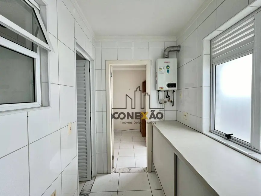 Apartamento com 3 quartos à venda e para alugar, 210m2 em Pompéia, Santos - SP - imagem 7 Foto 7 de Apartamento com 3 quartos à venda e para alugar, 210m2 em Pompéia, Santos - SP