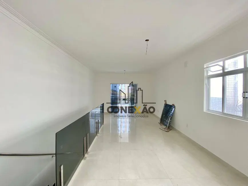 Foto 2 de Casa com 3 quartos à venda, 130m2 em Embaré, Santos - SP