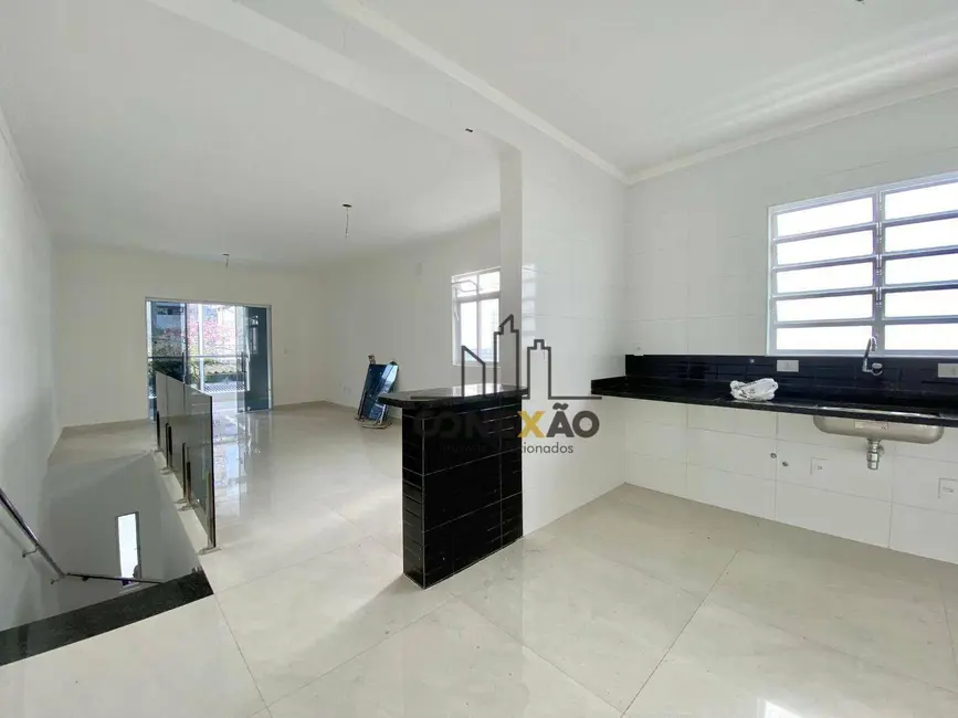 Casa com 3 quartos à venda, 130m2 em Embaré, Santos - SP - imagem 3 Foto 3 de Casa com 3 quartos à venda, 130m2 em Embaré, Santos - SP