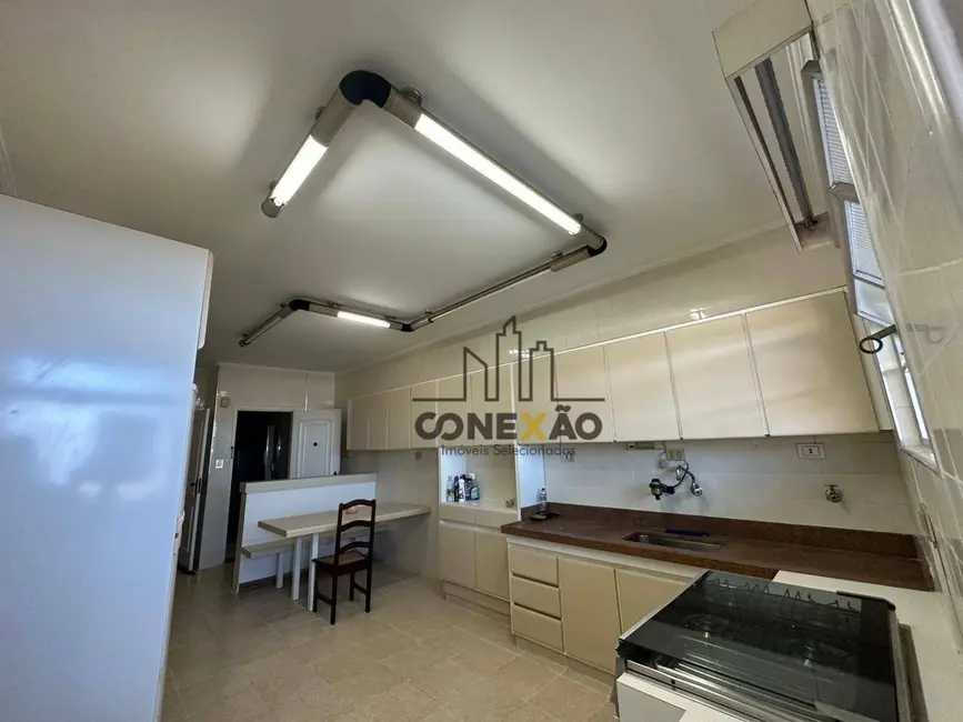 Apartamento com 3 quartos à venda, 140m2 em Pompéia, Santos - SP - imagem 9 Foto 9 de Apartamento com 3 quartos à venda, 140m2 em Pompéia, Santos - SP