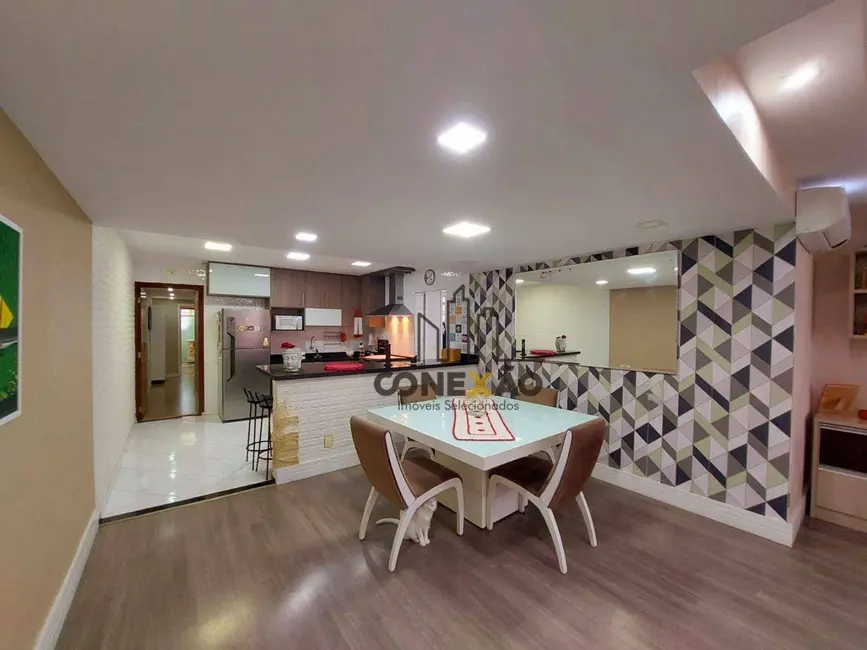 Foto 2 de Apartamento com 3 quartos para alugar, 123m2 em Embaré, Santos - SP