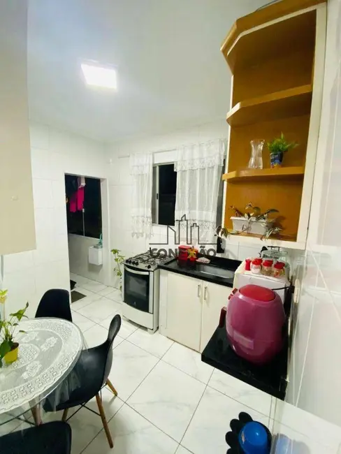 Apartamento com 2 quartos à venda, 70m2 em Encruzilhada, Santos - SP - imagem 4 Foto 4 de Apartamento com 2 quartos à venda, 70m2 em Encruzilhada, Santos - SP