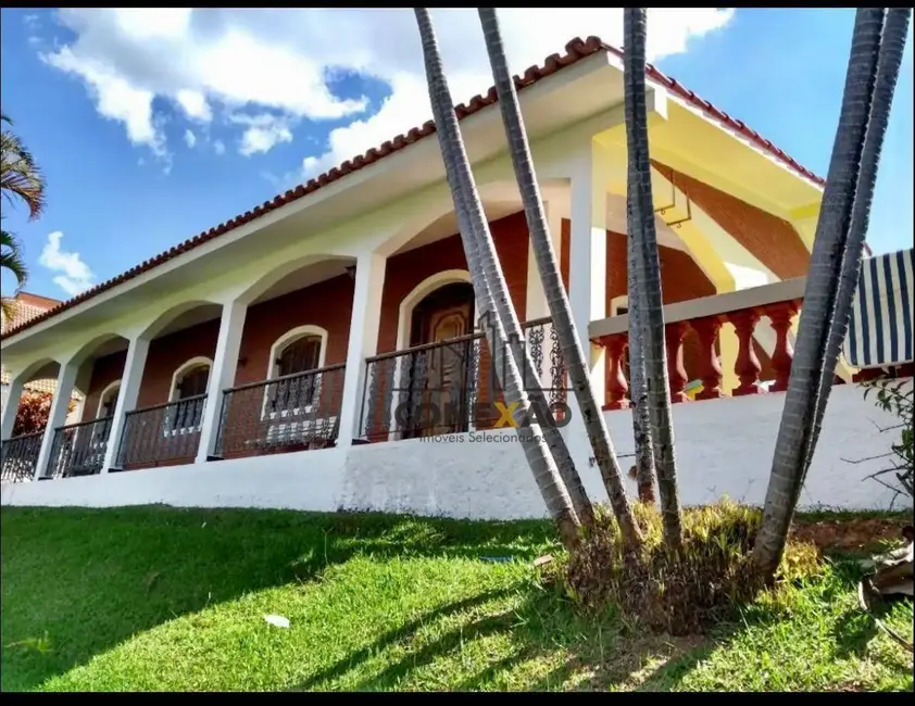 Foto 1 de Casa de Condomínio com 4 quartos à venda, 600m2 em Aguas De Lindoia - SP