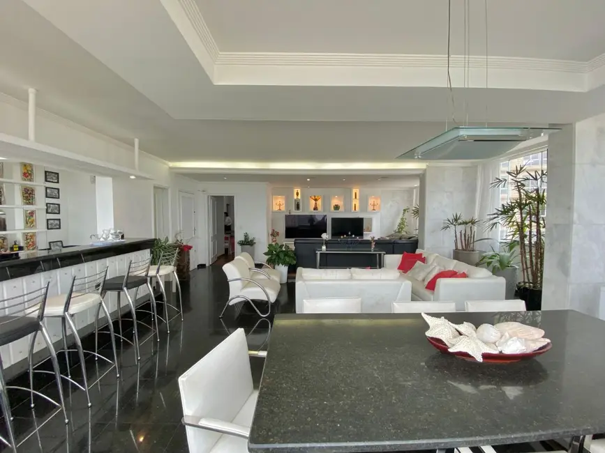 Foto 8 de Apartamento com 3 quartos à venda, 220m2 em José Menino, Santos - SP