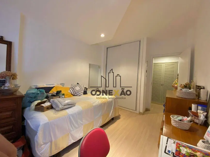 Apartamento com 3 quartos à venda, 127m2 em Gonzaga, Santos - SP - imagem 8 Foto 8 de Apartamento com 3 quartos à venda, 127m2 em Gonzaga, Santos - SP