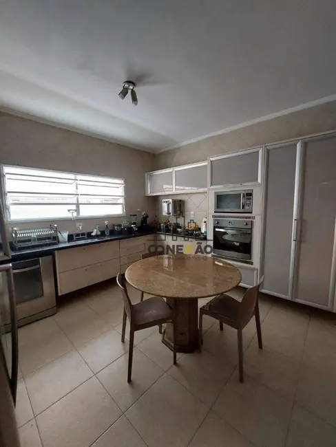 Foto 8 de Casa com 5 quartos à venda, 282m2 em Marapé, Santos - SP