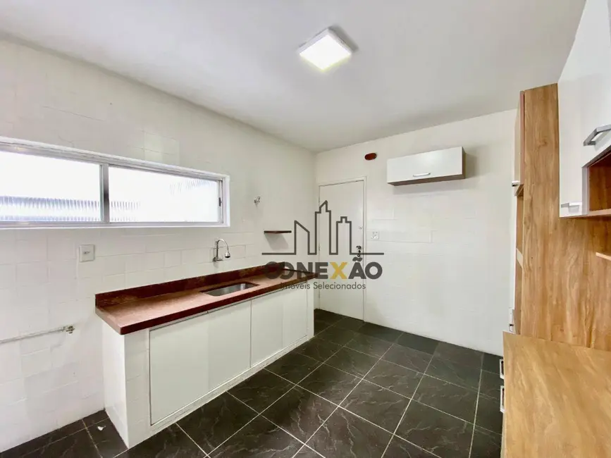 Apartamento com 2 quartos à venda, 103m2 em Gonzaga, Santos - SP - imagem 9 Foto 9 de Apartamento com 2 quartos à venda, 103m2 em Gonzaga, Santos - SP