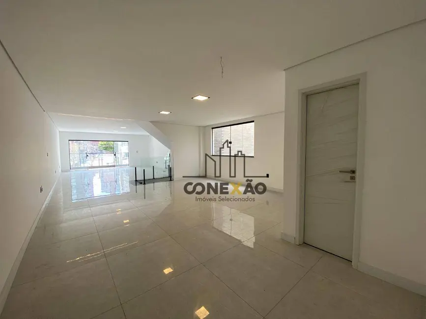 Foto 4 de Sobrado com 3 quartos à venda, 300m2 em Embaré, Santos - SP