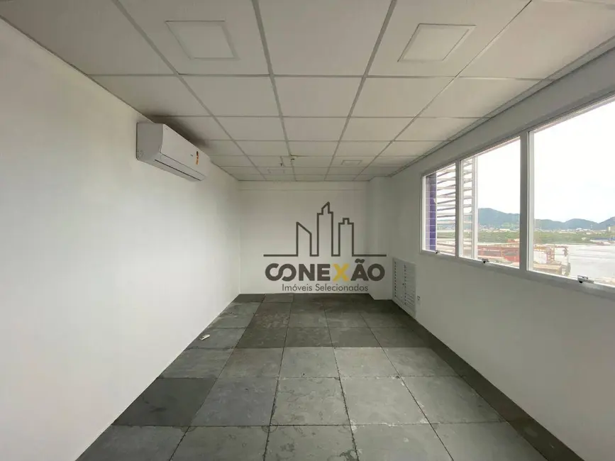 Foto 1 de Sala Comercial à venda, 31m2 em Ponta da Praia, Santos - SP