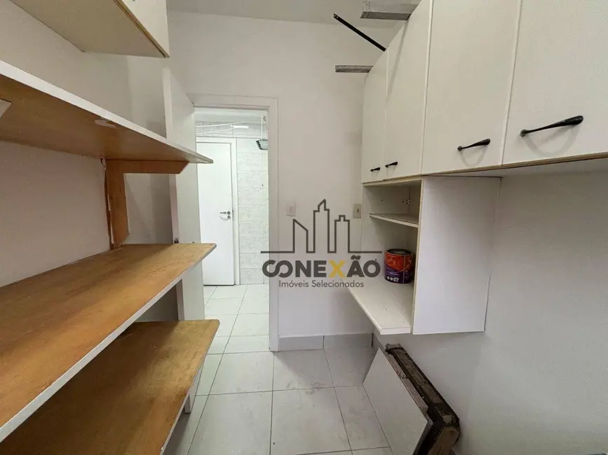 Apartamento com 2 quartos para alugar, 90m2 em Pompéia, Santos - SP - imagem 5 Foto 5 de Apartamento com 2 quartos para alugar, 90m2 em Pompéia, Santos - SP